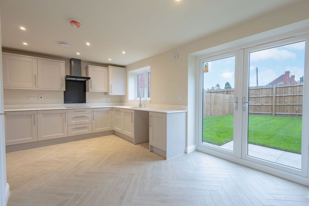 Property photo 3 of 26