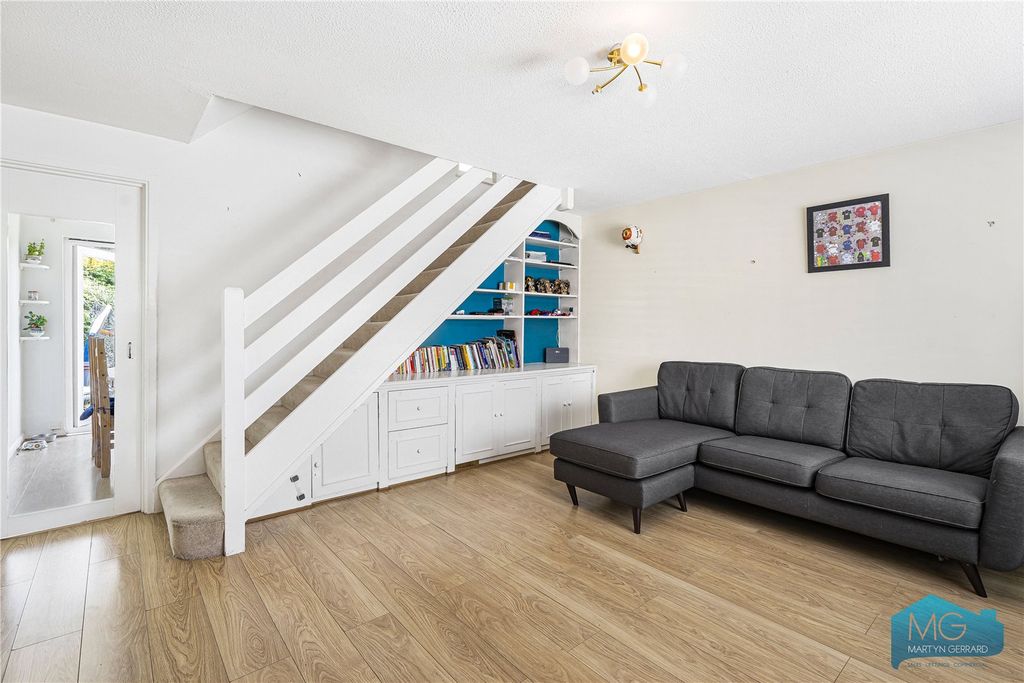 Property photo 2 of 13 Picture No. 18