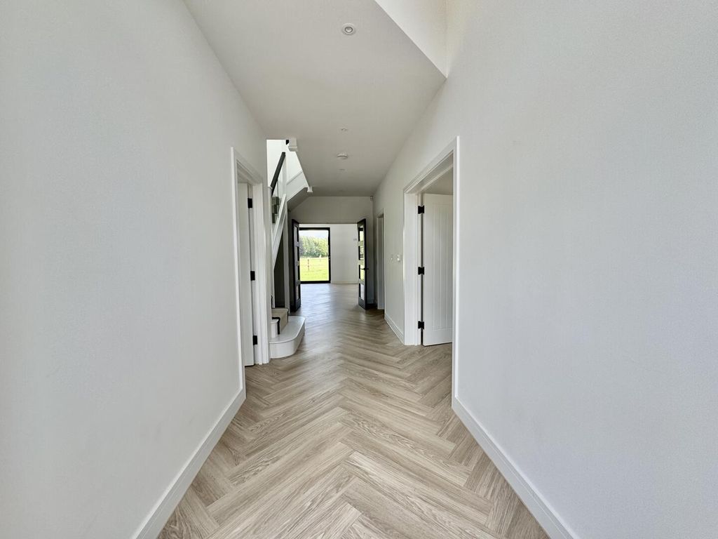 Property photo 2 of 28 Hallway