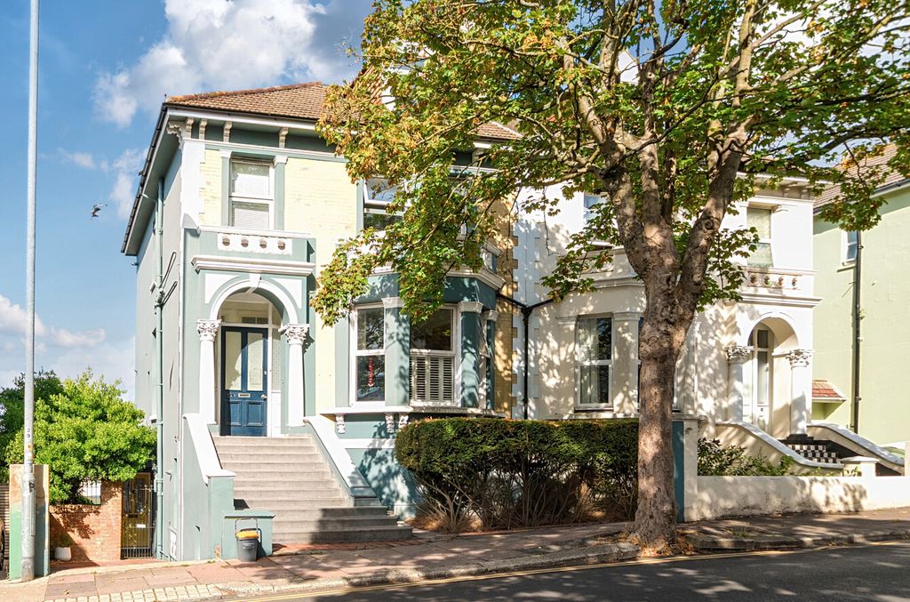 Property photo 1 of 36 1-6A91754ce377A-1...