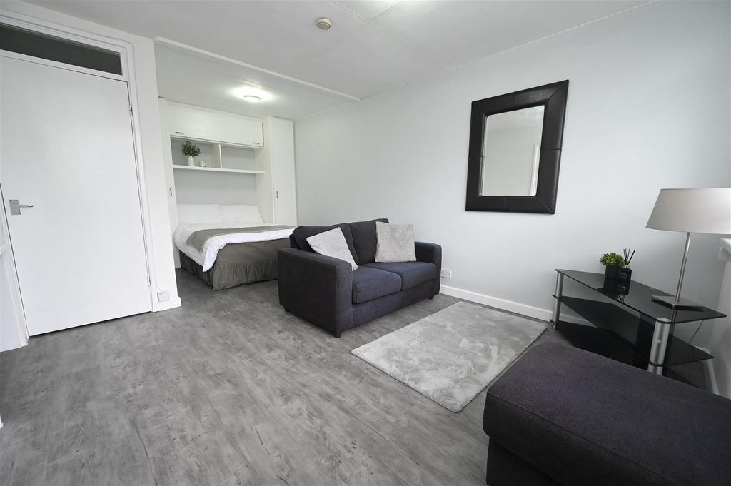 Property photo 2 of 10 Living Room.Jpg