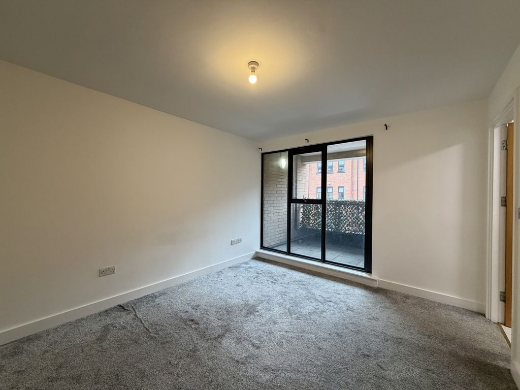 Property photo 3 of 16 Img_4560