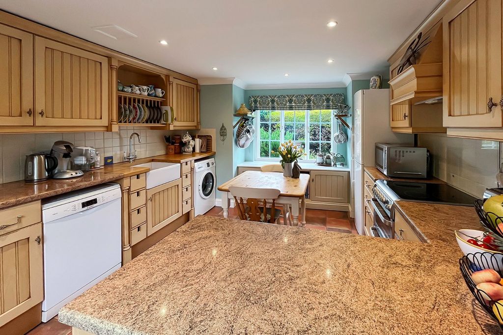 Property photo 3 of 22 Picture No. 45
