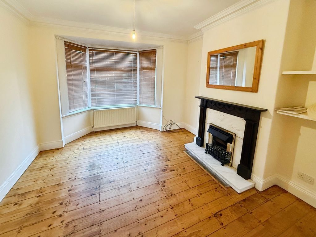 Property photo 3 of 9 Photo 9