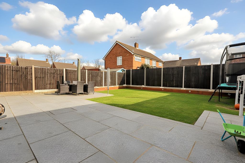 Property photo 3 of 33 Picture No. 11