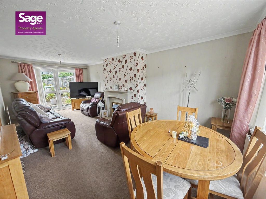 Property photo 3 of 22