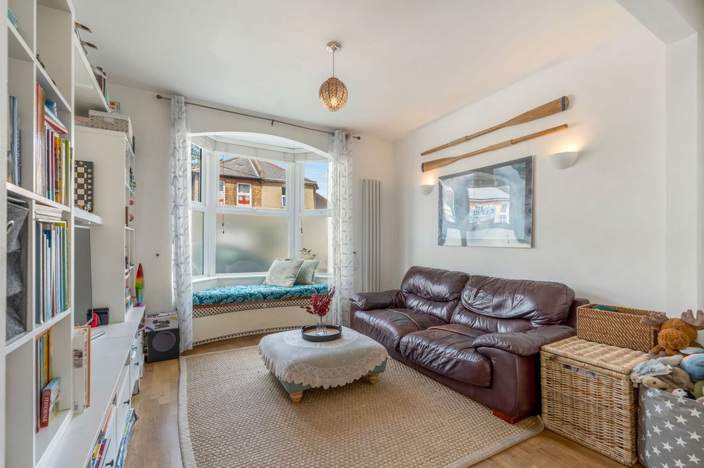 Property photo 1 of 16