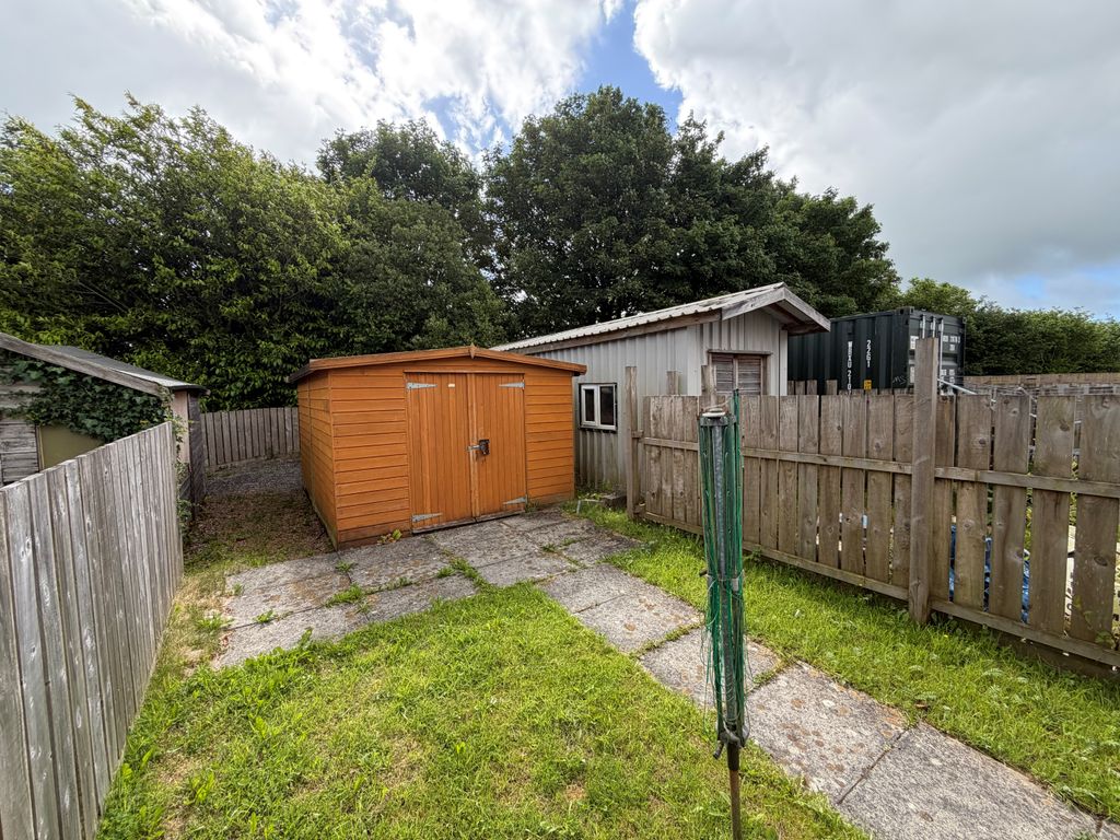 Property photo 3 of 7 1