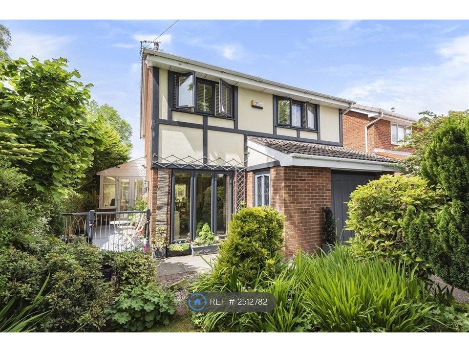 Property photo 2 of 28 Front Garden