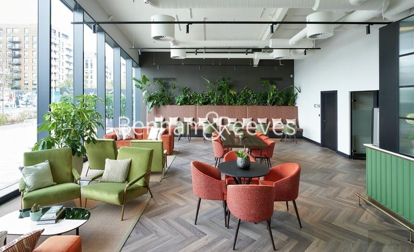 Property photo 3 of 25