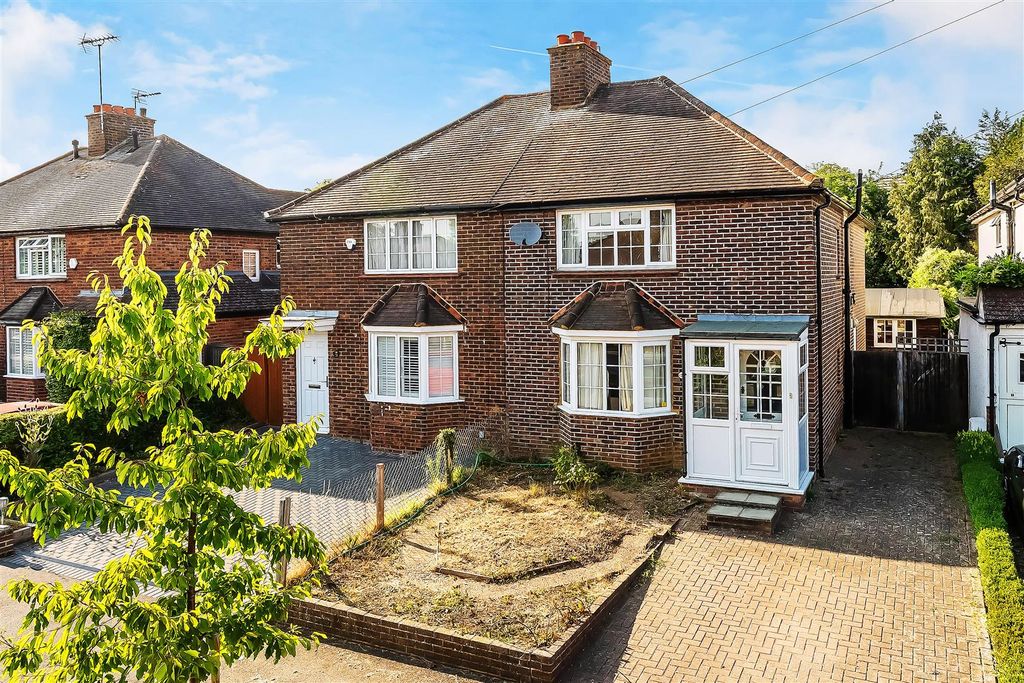 Property photo 1 of 12 22-Simmil-Road-29.Jpg