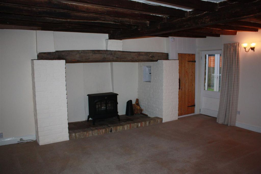 Property photo 2 of 25 Lounge
