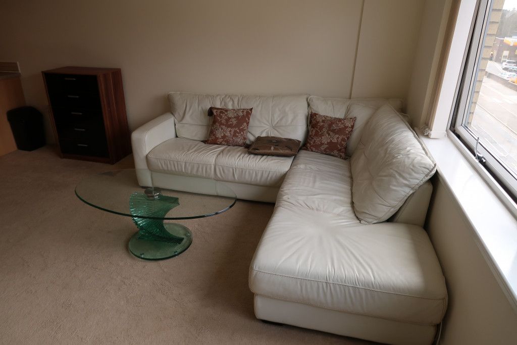 Property photo 3 of 11