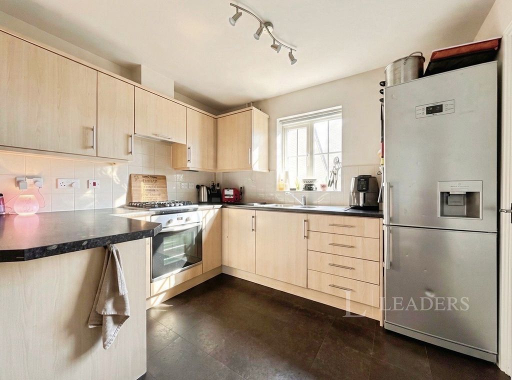 Property photo 3 of 13 Pbox-Img.Jpg