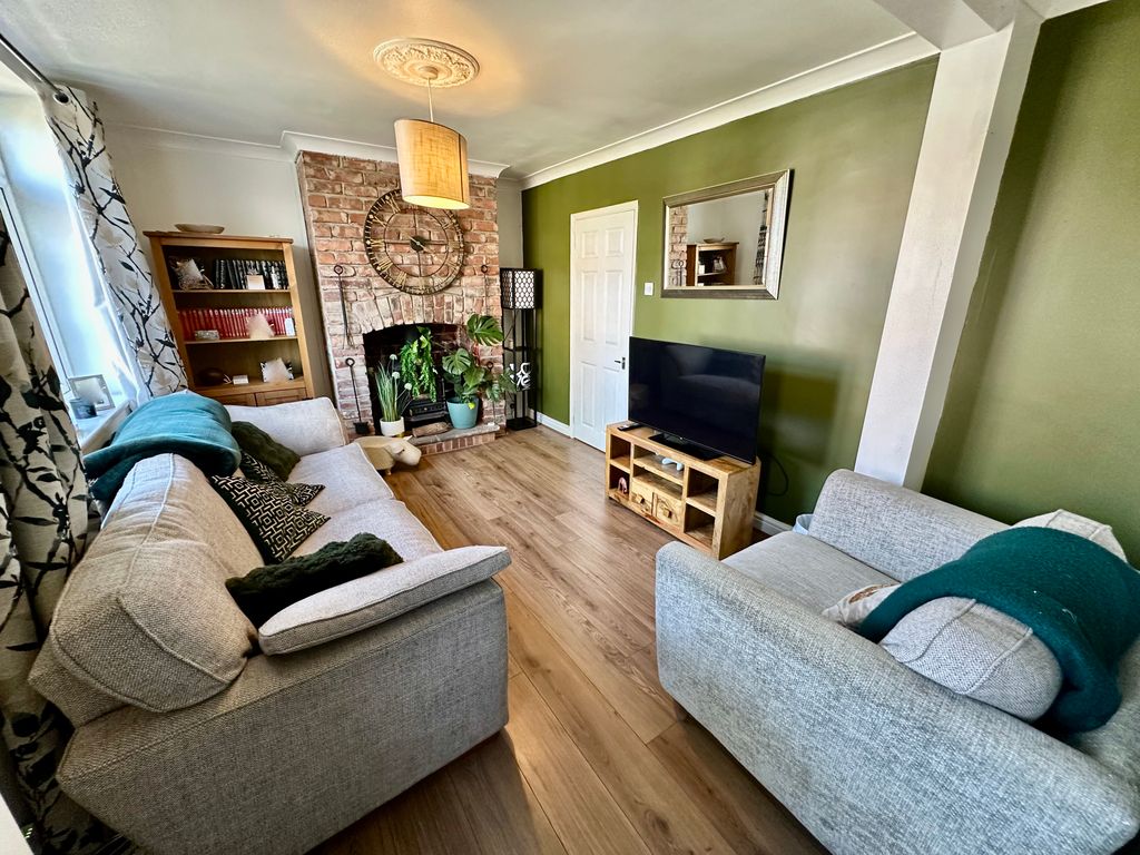 Property photo 2 of 21 Img_2480