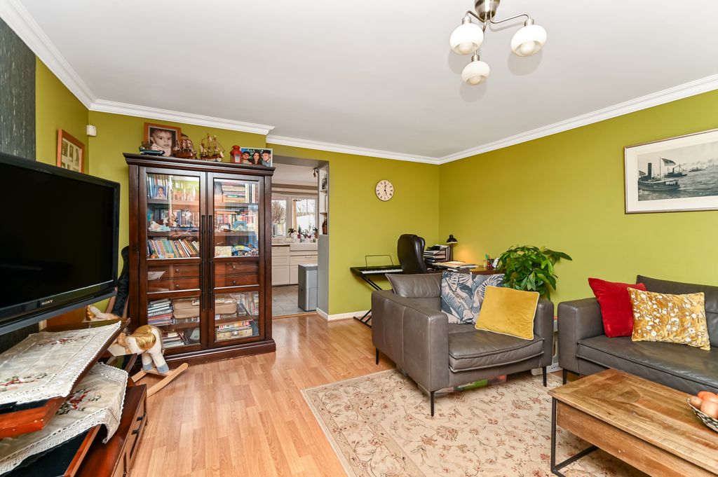 Property photo 3 of 23 Property Image 3