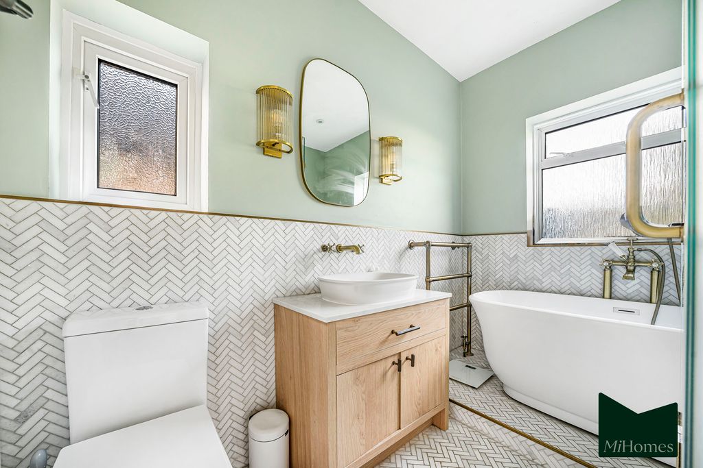 Property photo 1 of 29