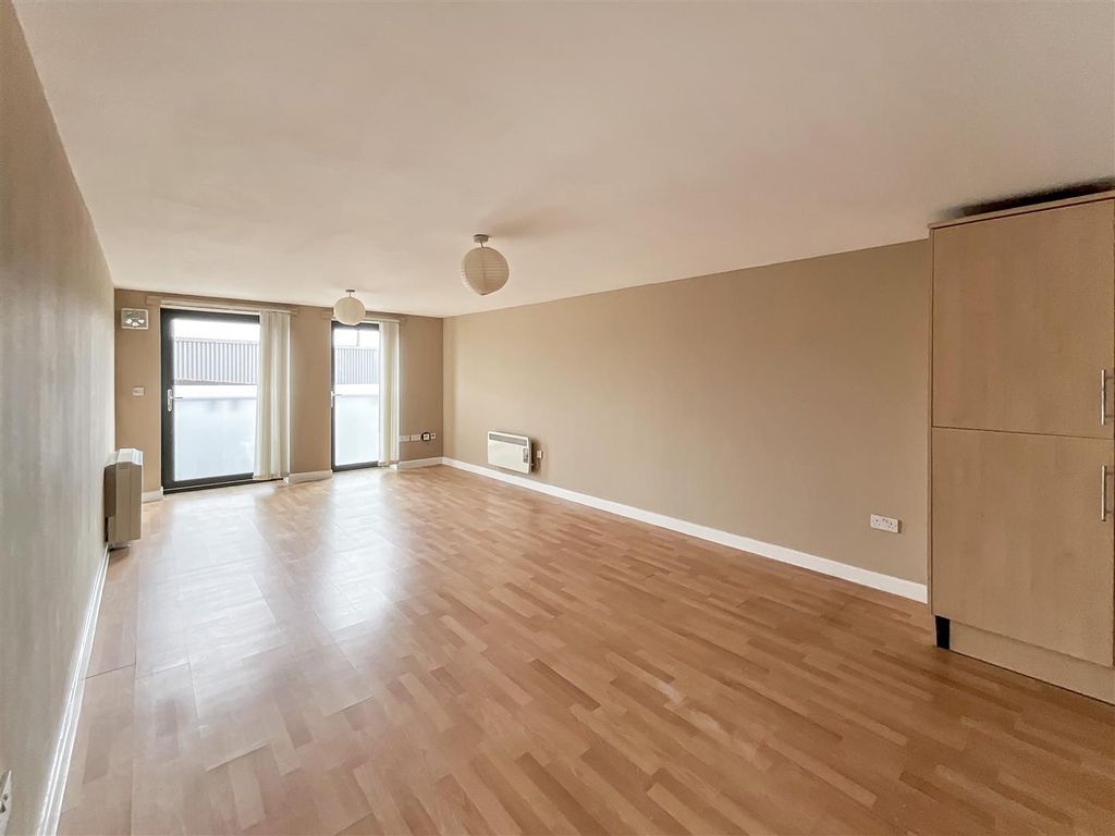 Property photo 1 of 11 Lounge/Diner/Kitchen