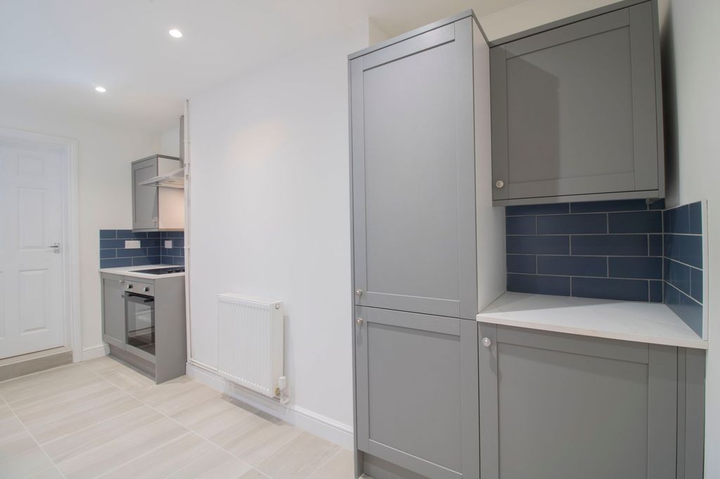 Additional image 15 of 4 bed terraced house for sale5 High Street, Newbridge NP11