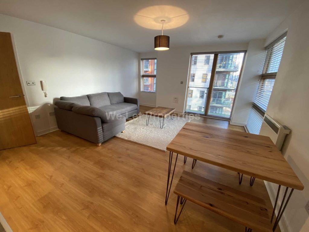 Property photo 3 of 12