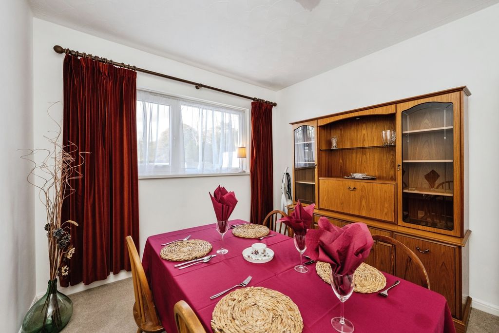 Additional image 10 of 2 bed bungalow for saleCoalbrook Road, Grovesend, Swansea SA4