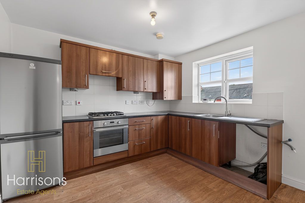 Property photo 2 of 16 Photo 11