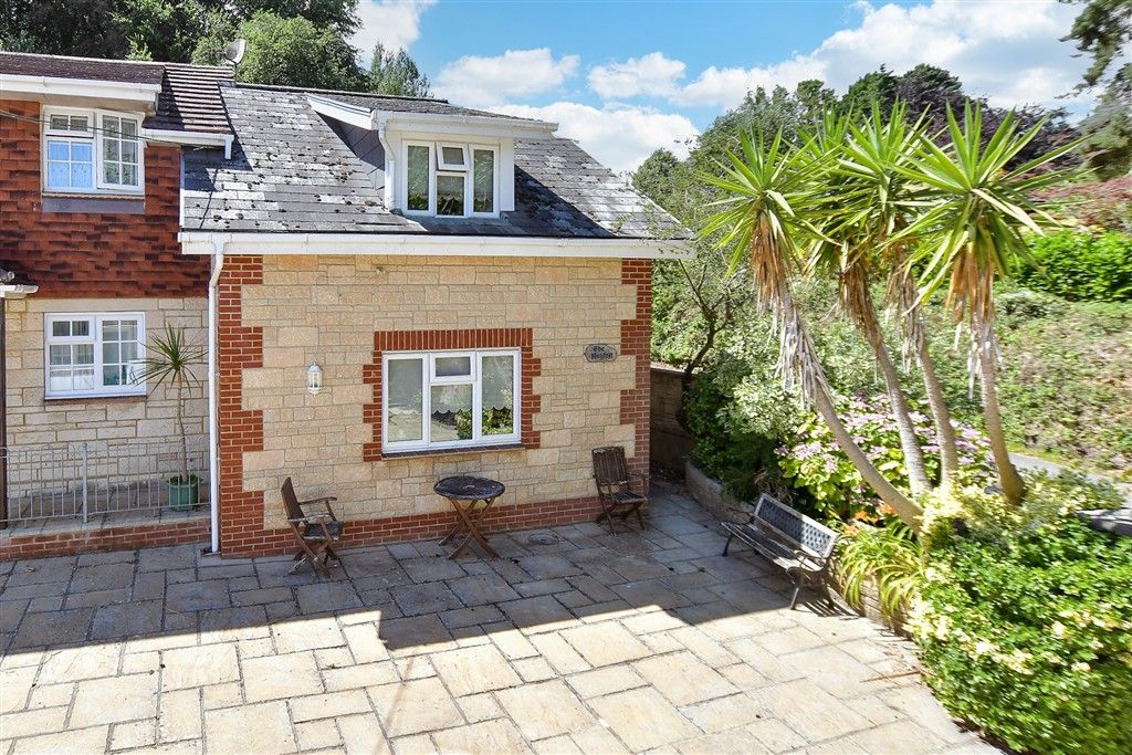Property photo 1 of 8 External (Brochure)