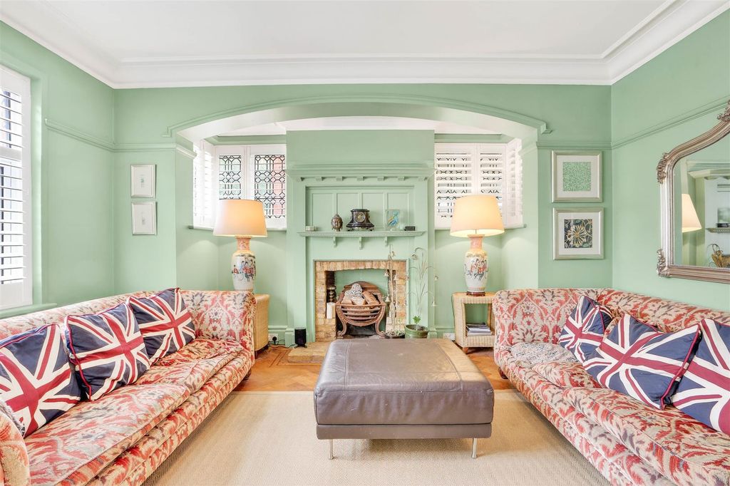 Property photo 3 of 41 1673328222 - 4.Jpg