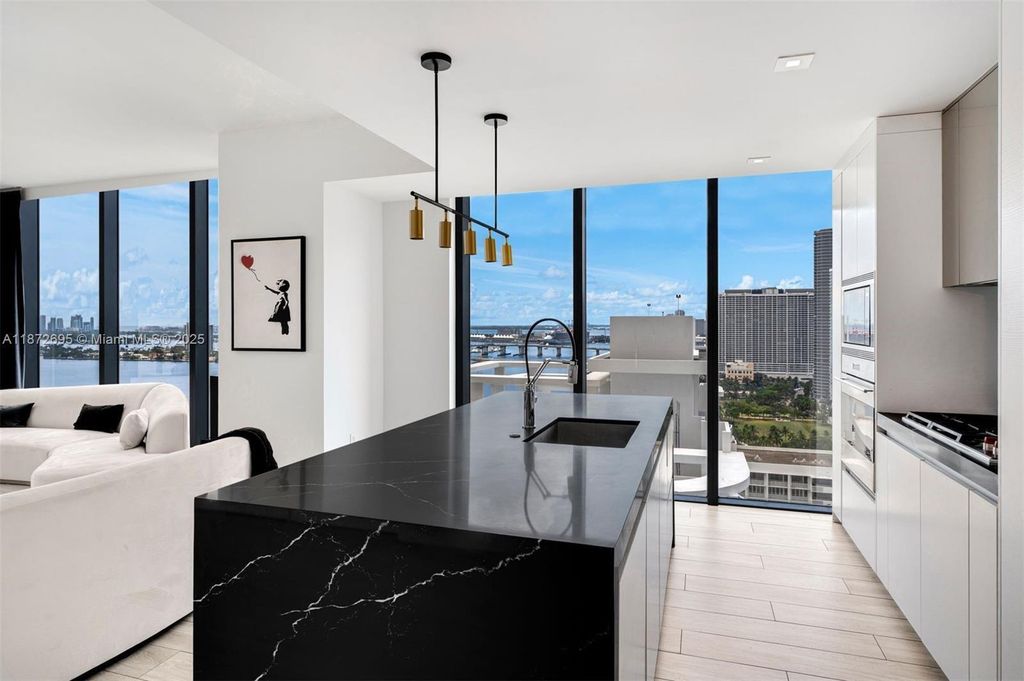 Property photo 3 of 4 <Alttext/>