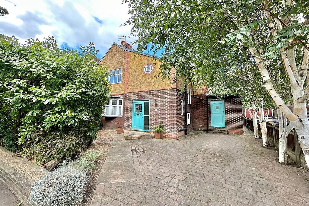 Property photo 1 of 27 (Main)