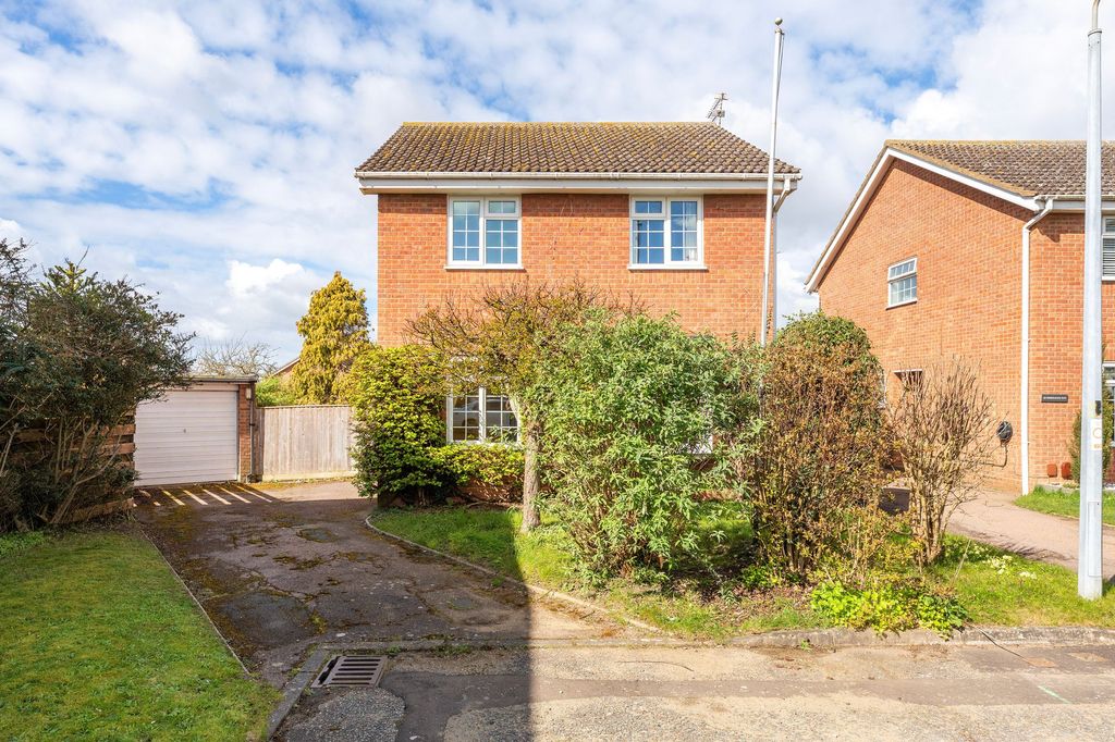 Property photo 1 of 17