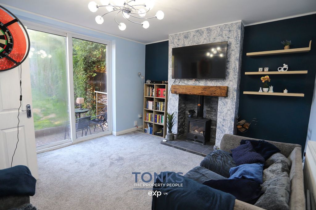 Property photo 3 of 13