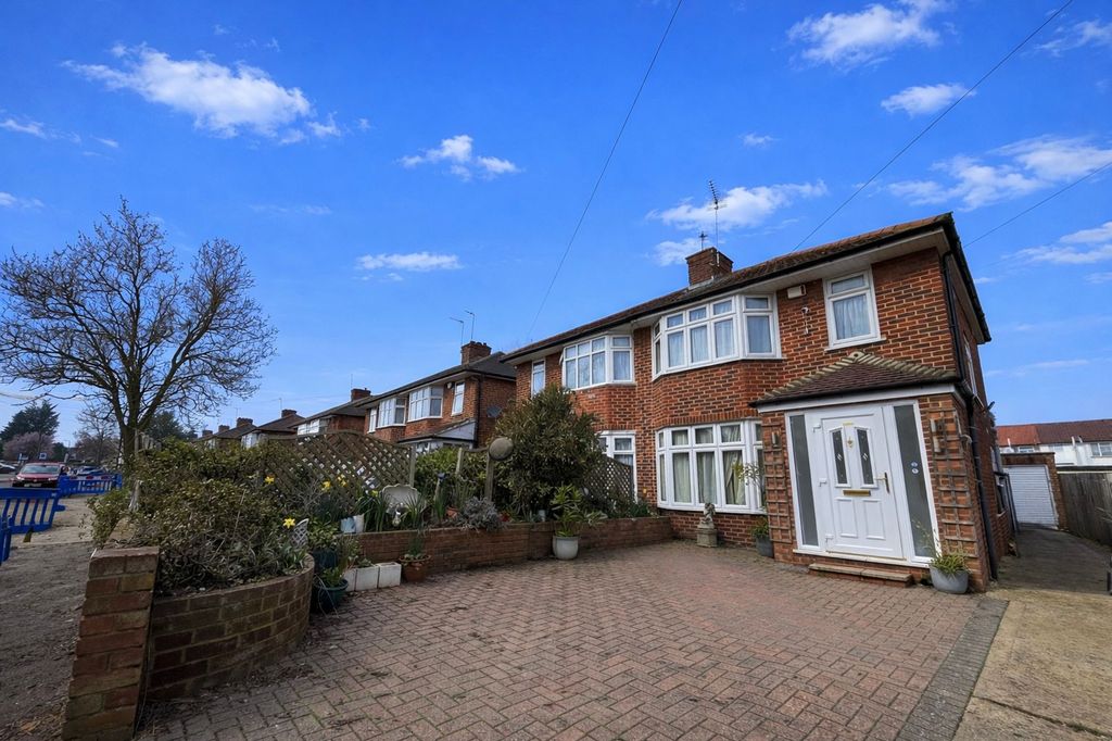 Property photo 1 of 19 Exterior