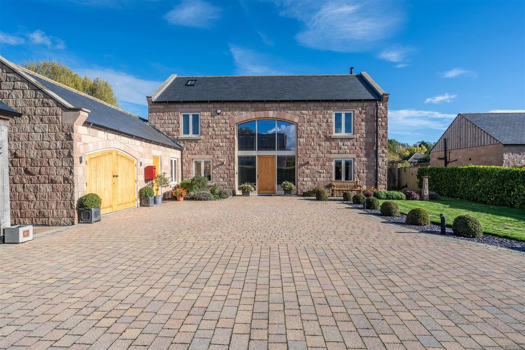 Property photo 1 of 38 _A7R3082-Hdr.Jpg