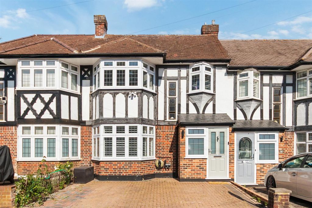 Property photo 1 of 12 Wolsey Crescent 30 Ph24.Jpg