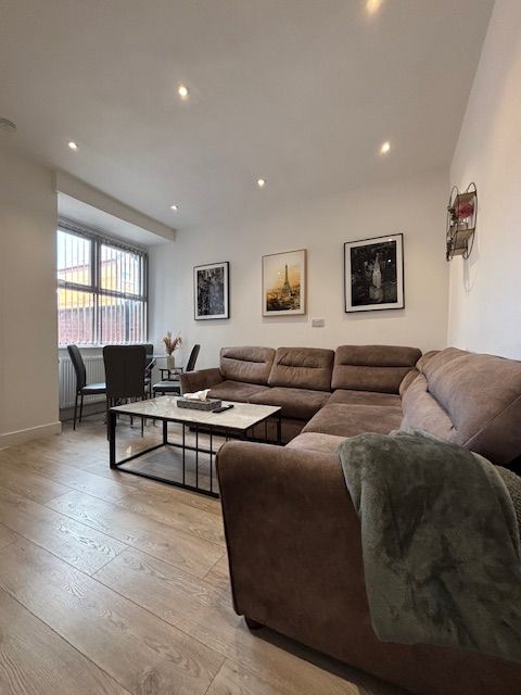 Property photo 1 of 18 Beresford Street