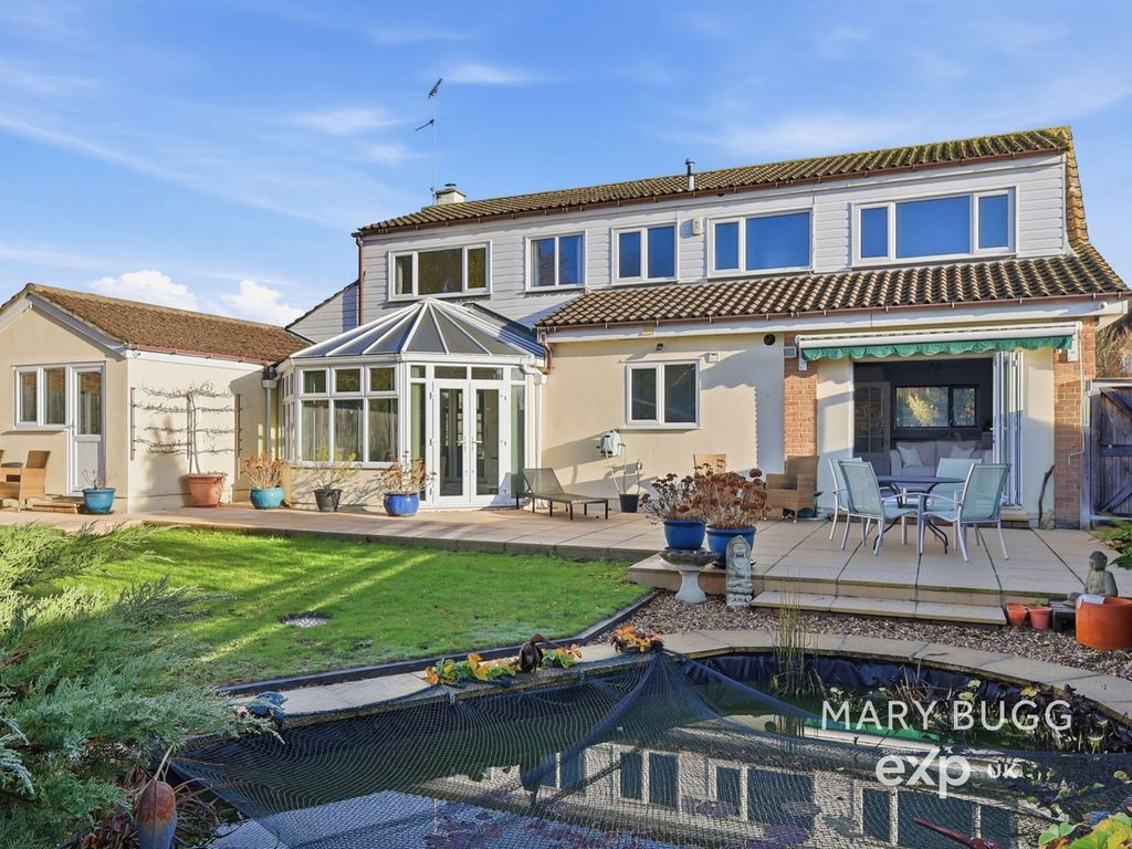 Property photo 2 of 18