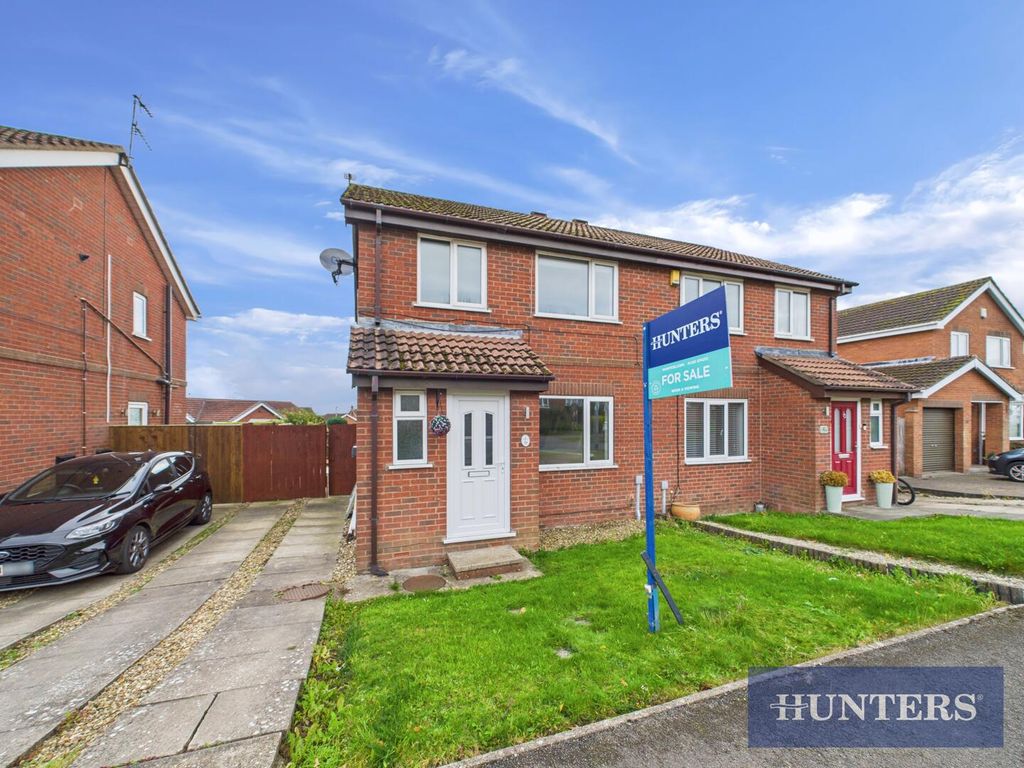 Property photo 1 of 20 Front (Exterior)