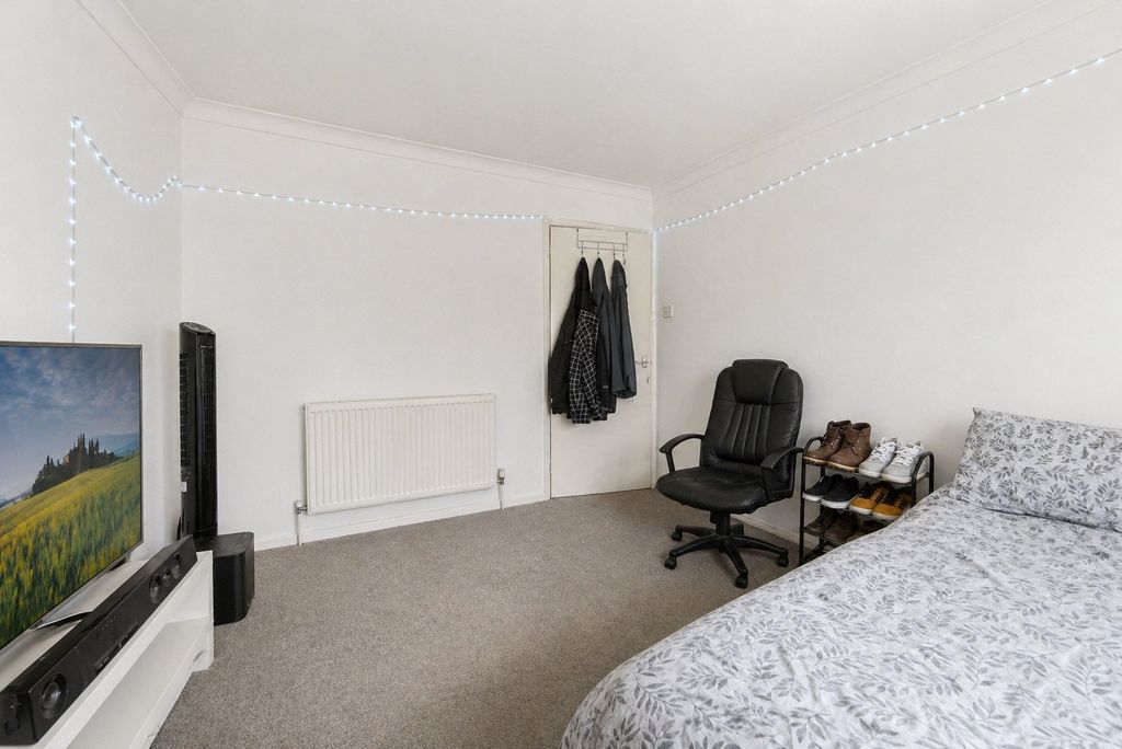 Property photo 3 of 7 Picture No. 13