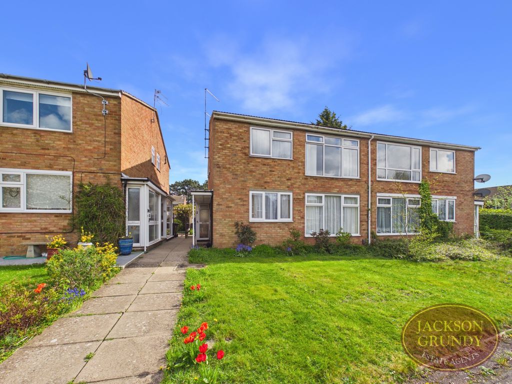 Property photo 1 of 11 Conifer Rise