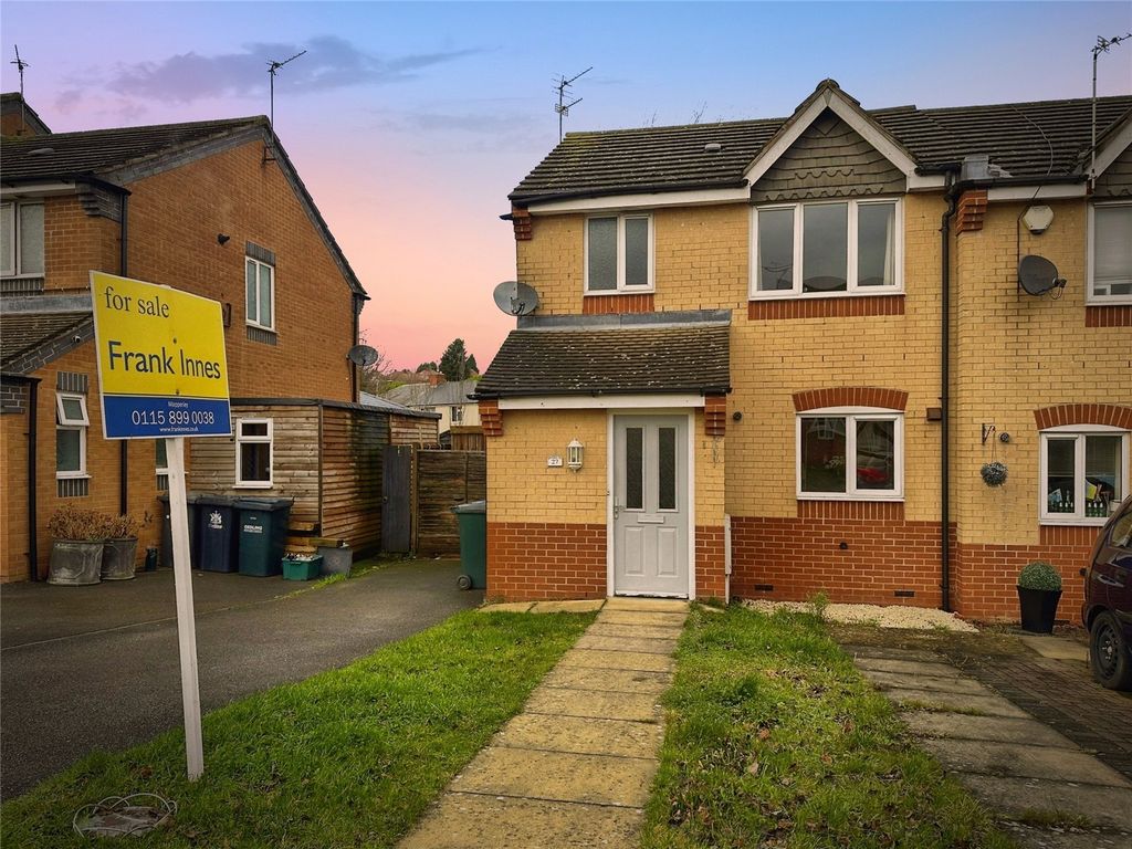 Property photo 2 of 11 Picture No. 32