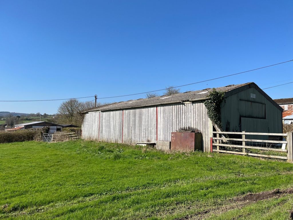 Property photo 2 of 8 Picture No. 02