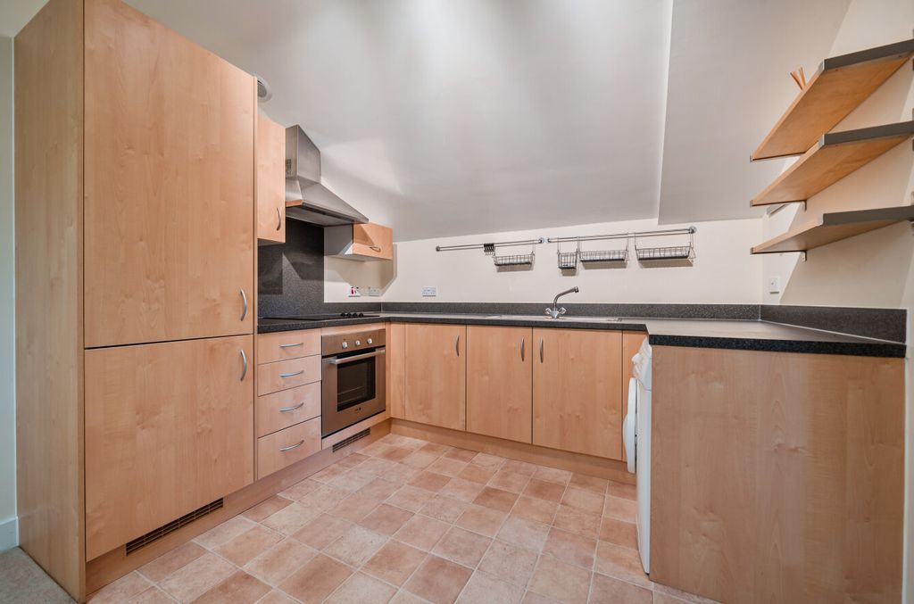 Property photo 3 of 13 1342436-14-68B812...