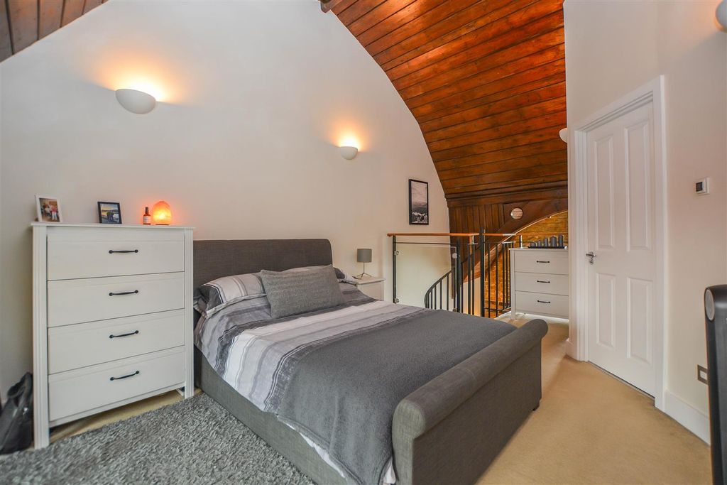 Additional image 10 of 1 bed flat for salePastoral Way, Warley, Brentwood CM14