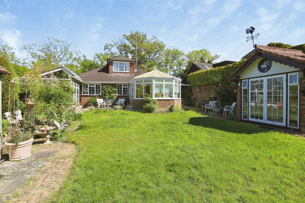 Property photo 1 of 20