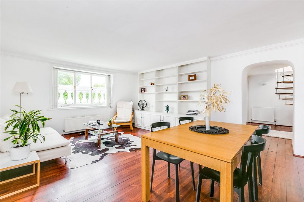 Property photo 1 of 8