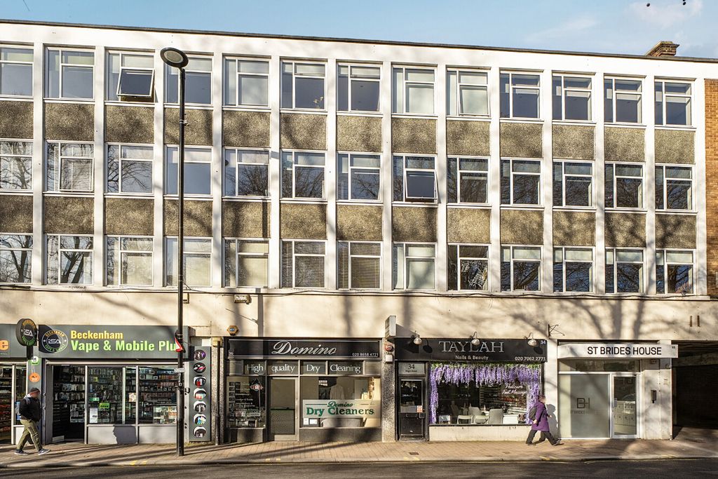 Property photo 1 of 10 1416895-1-69943Ab...