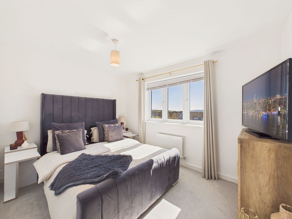 Property photo 3 of 12 Bedroom One