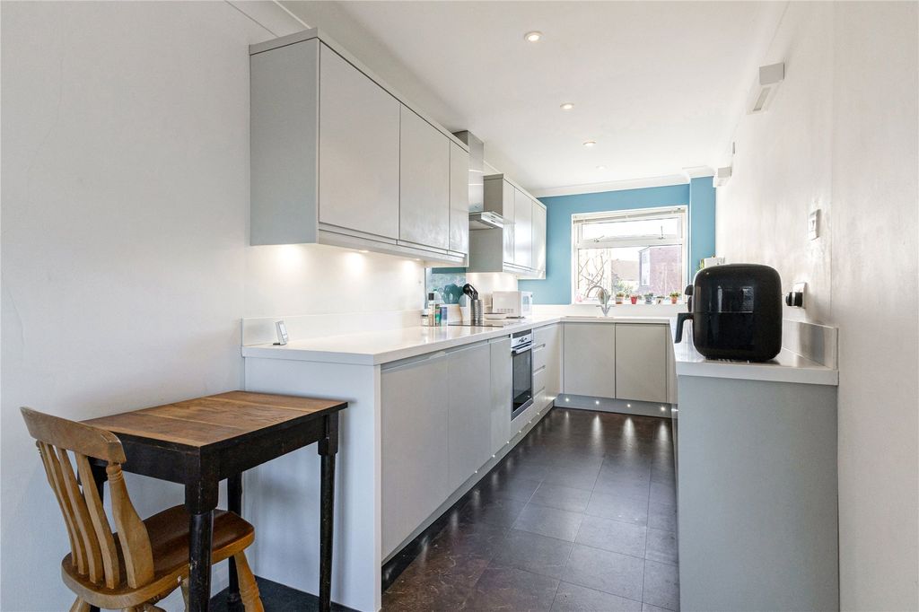 Property photo 2 of 10 Picture No. 09