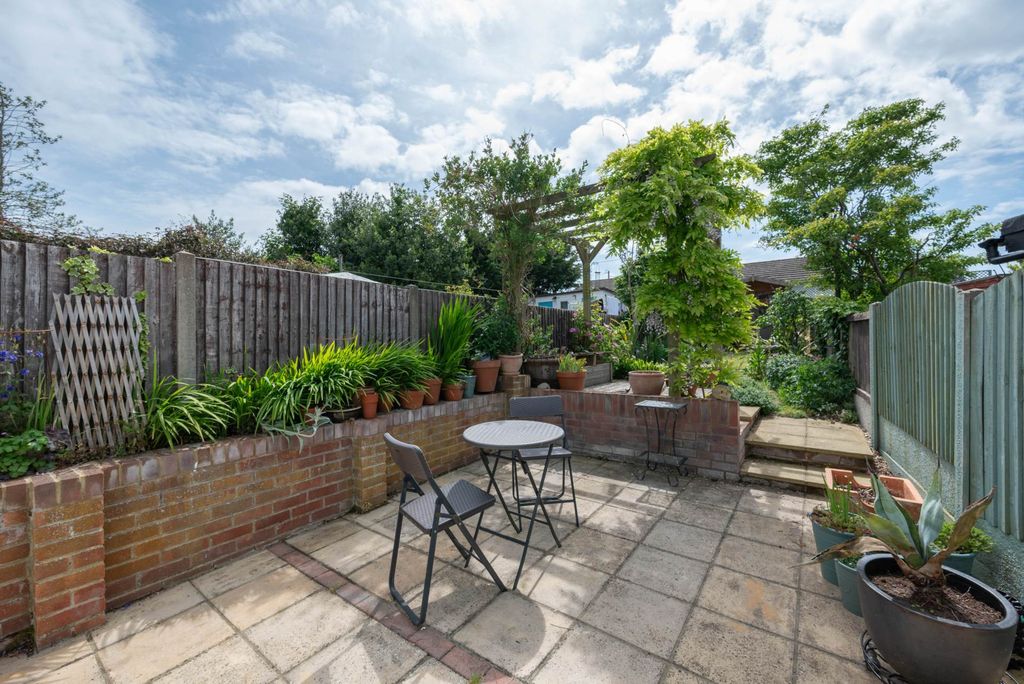 Property photo 3 of 15